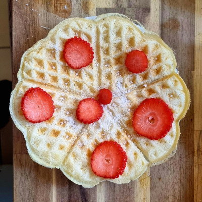 Bananen-Waffeln mit Erdbeeren Bananen-Waffeln mit Erdbeeren